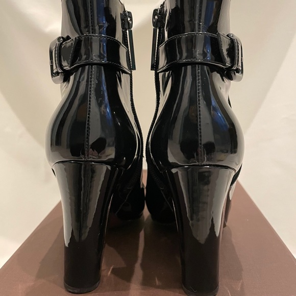 Louis Vuitton Black Patent Lthr/Silver Heel Boot - Picture 14 of 16
